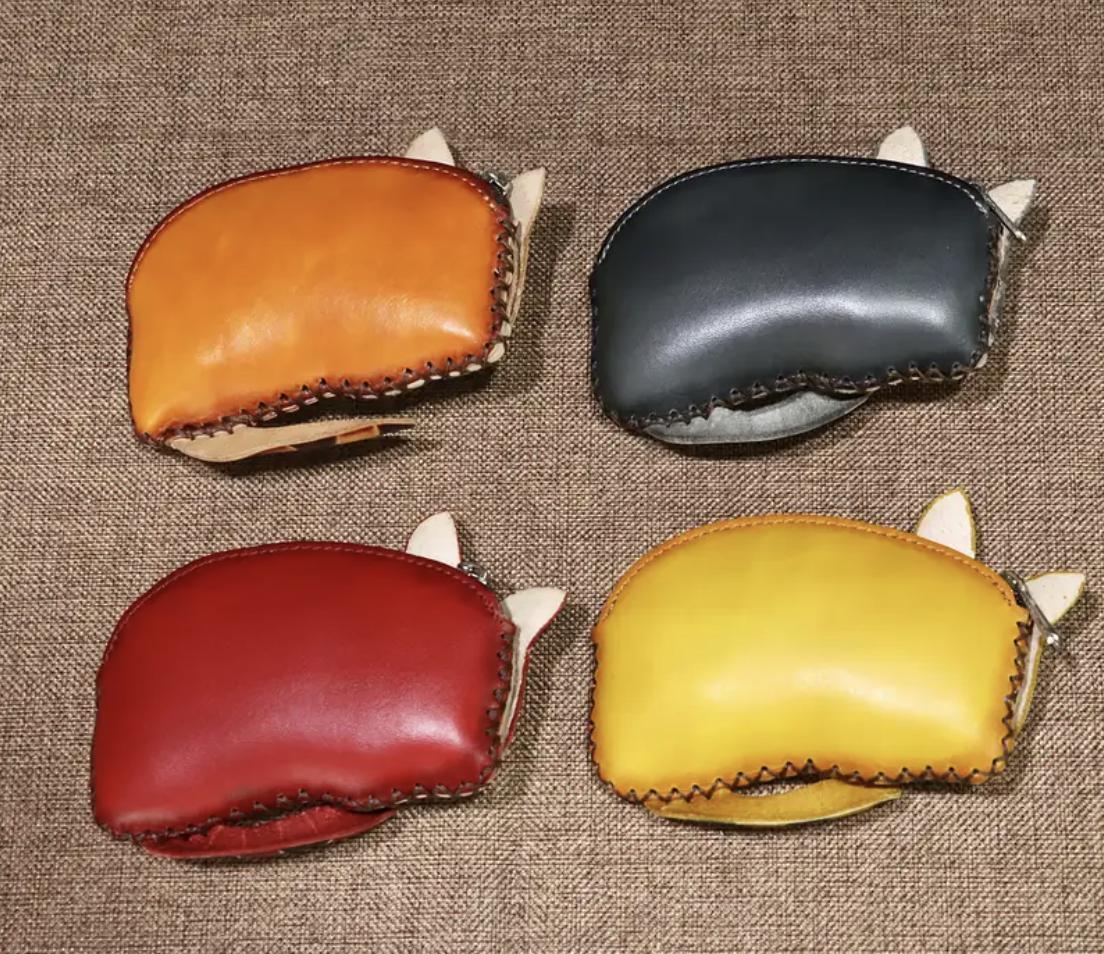 Handmade Leather Cat Coin Purse – Sleeping Kitten Mini Wallet