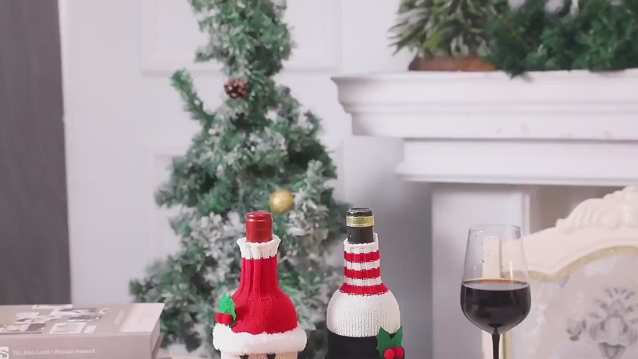 Christmas Santa Wine Bottle Cover Set – Knitted Decoration & Gift Sleeve